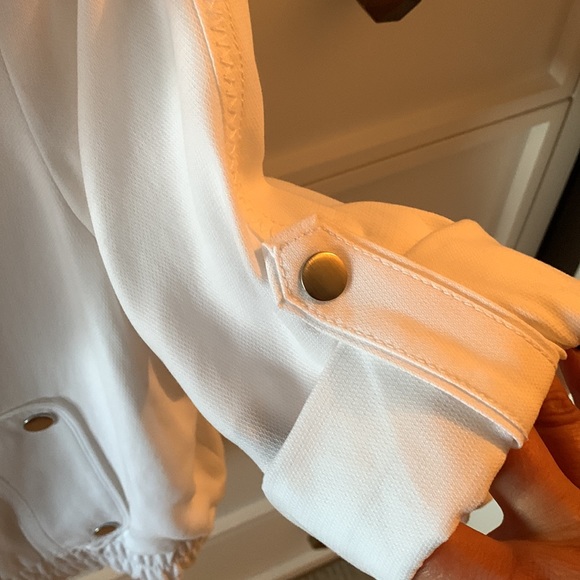 White jacket - Picture 2 of 4